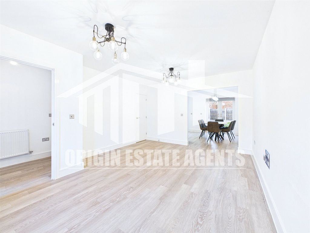 Property photo 2 of 13 Picture No. 03