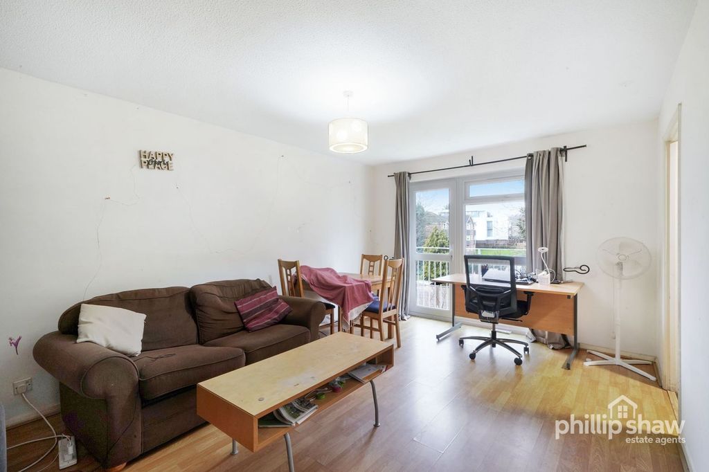 Property photo 3 of 6