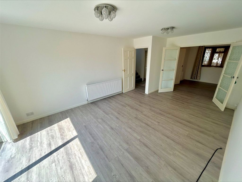 Property photo 3 of 26 Picture No. 50