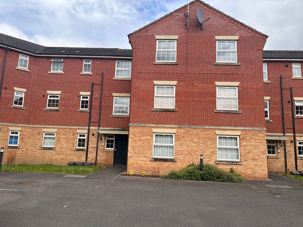 Property photo 2 of 12