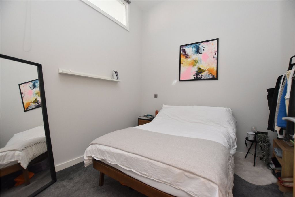 Property photo 3 of 11 Picture No. 04