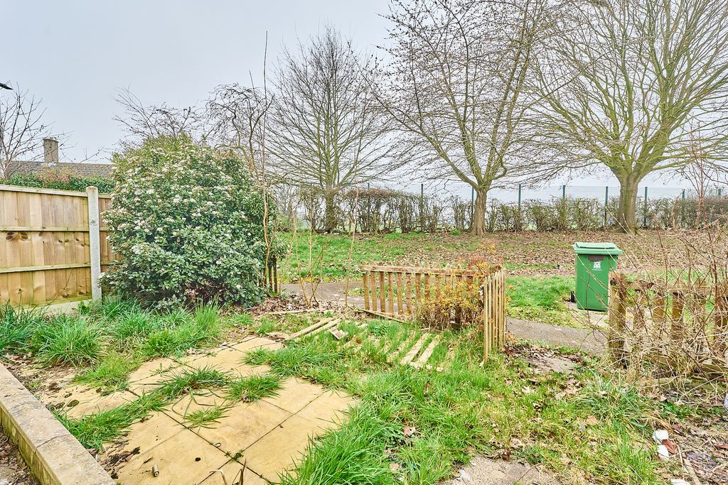 Property photo 3 of 8