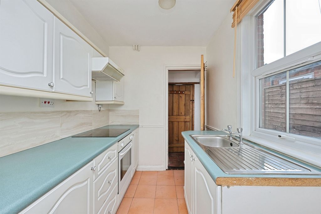 Property photo 3 of 18