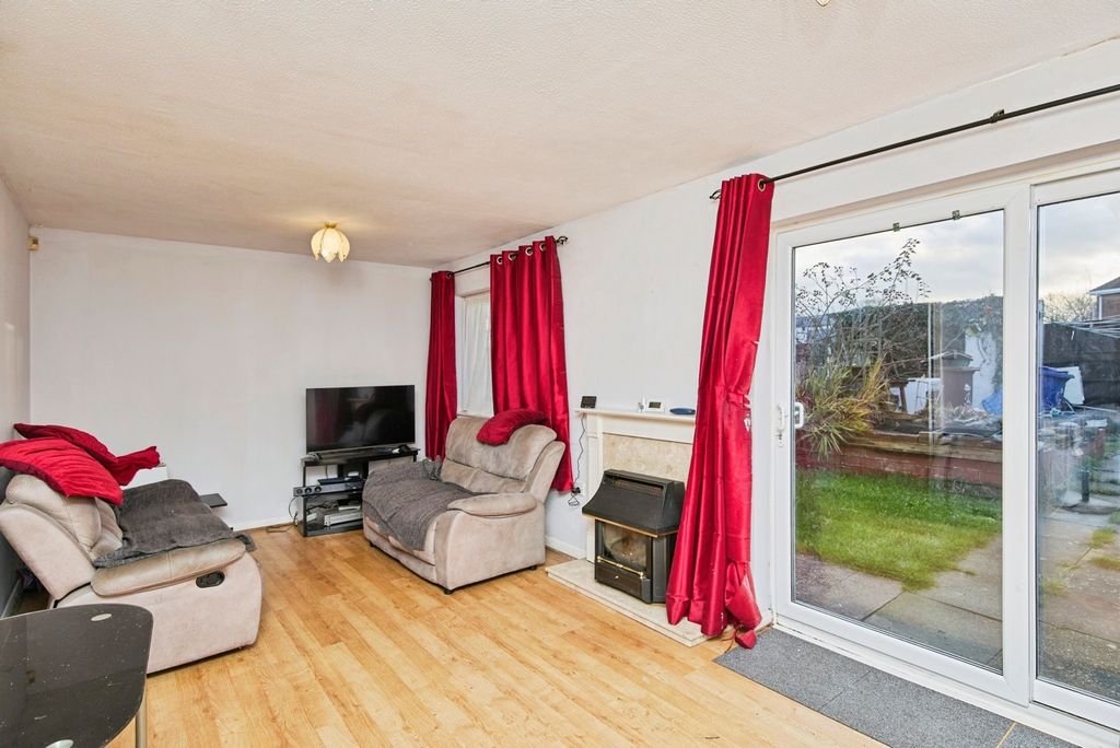 Property photo 2 of 15 Living Room