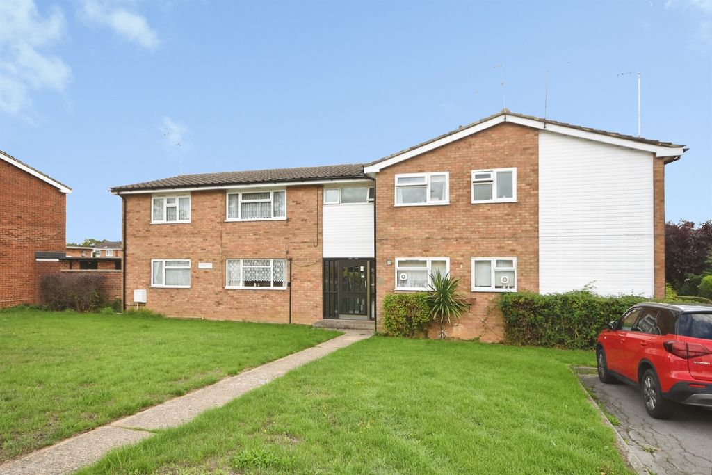Property photo 2 of 16