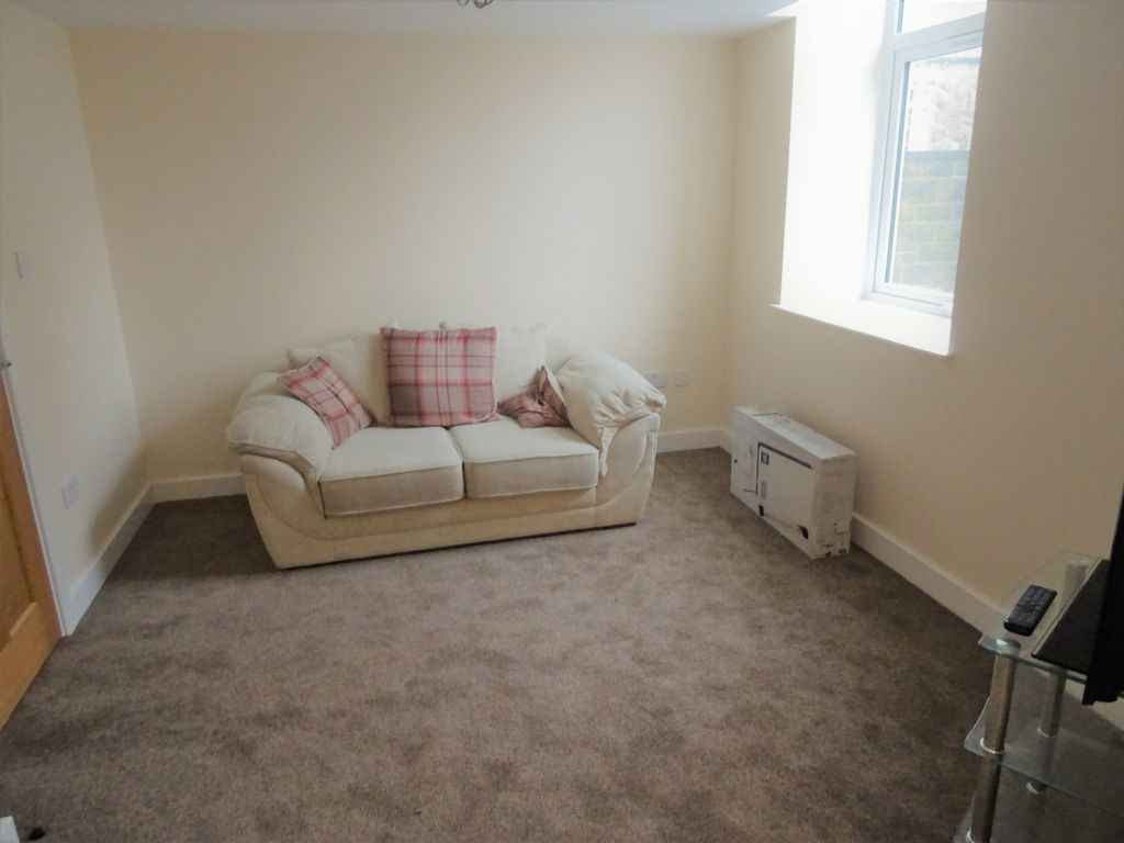 Property photo 3 of 8 Living Room