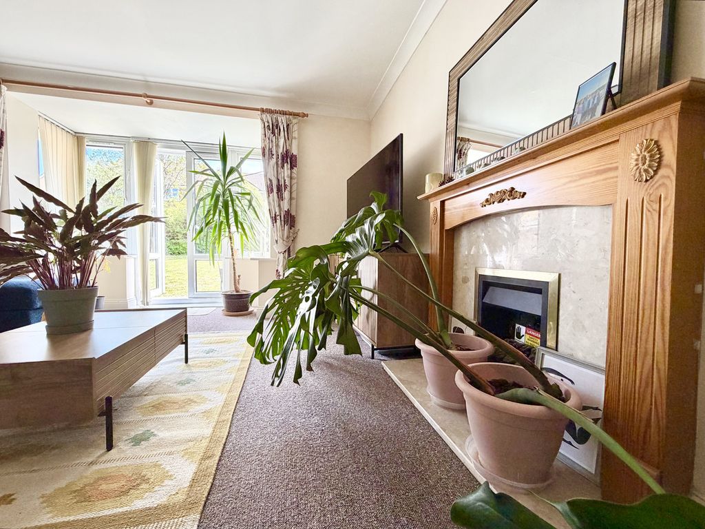 Property photo 3 of 18