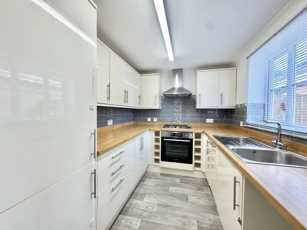 Property photo 2 of 15 Picture 2