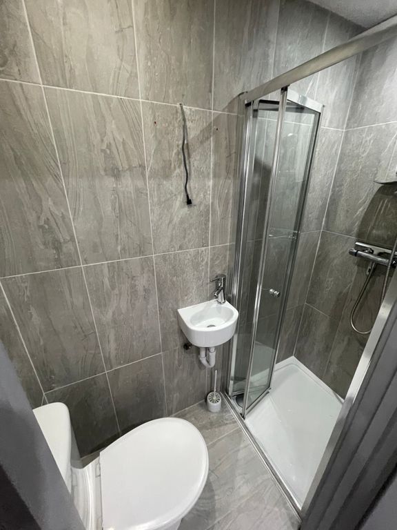 Property photo 2 of 5 Bathroom
