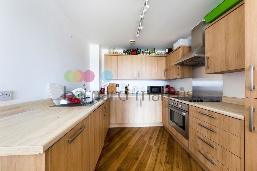 Property photo 1 of 8 View