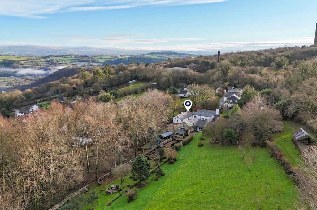 Property photo 2 of 27 Picture No. 50