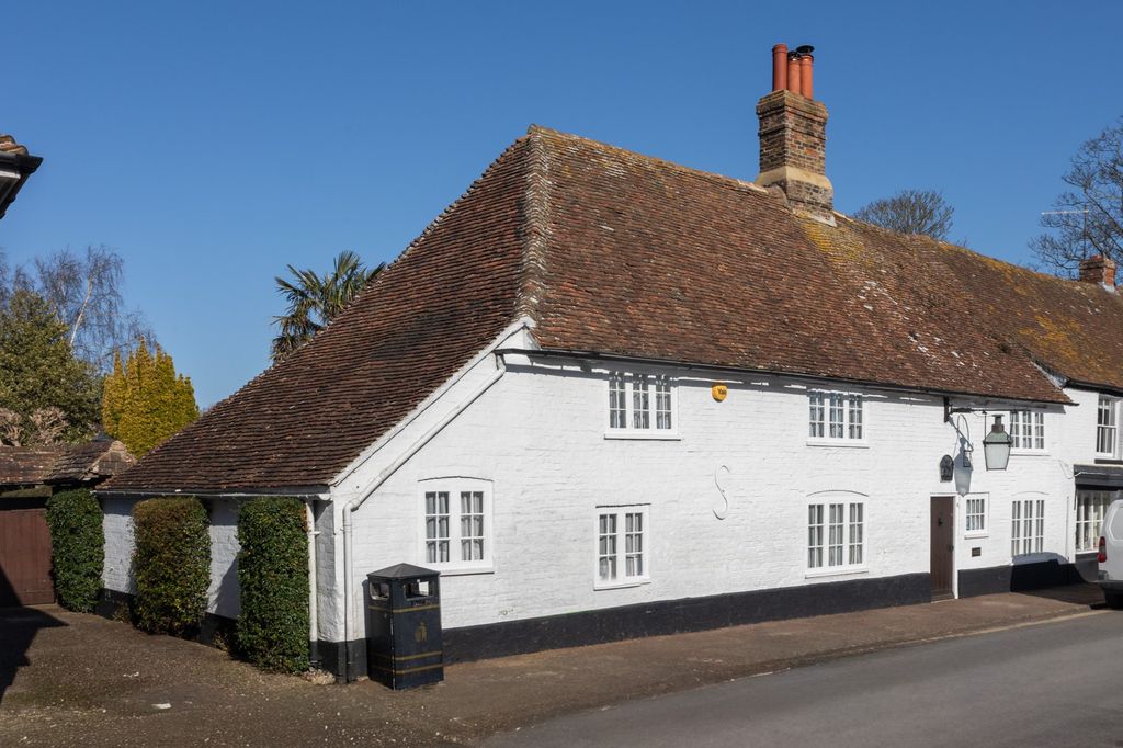 Property photo 2 of 40 Front