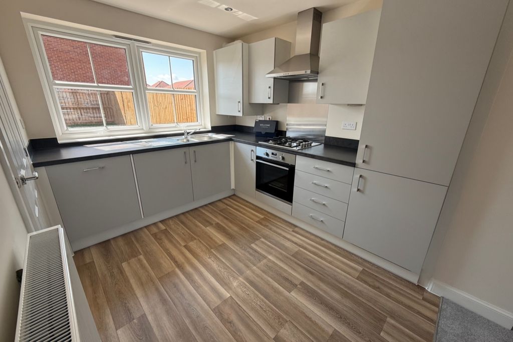 Property photo 3 of 12 Img_1439