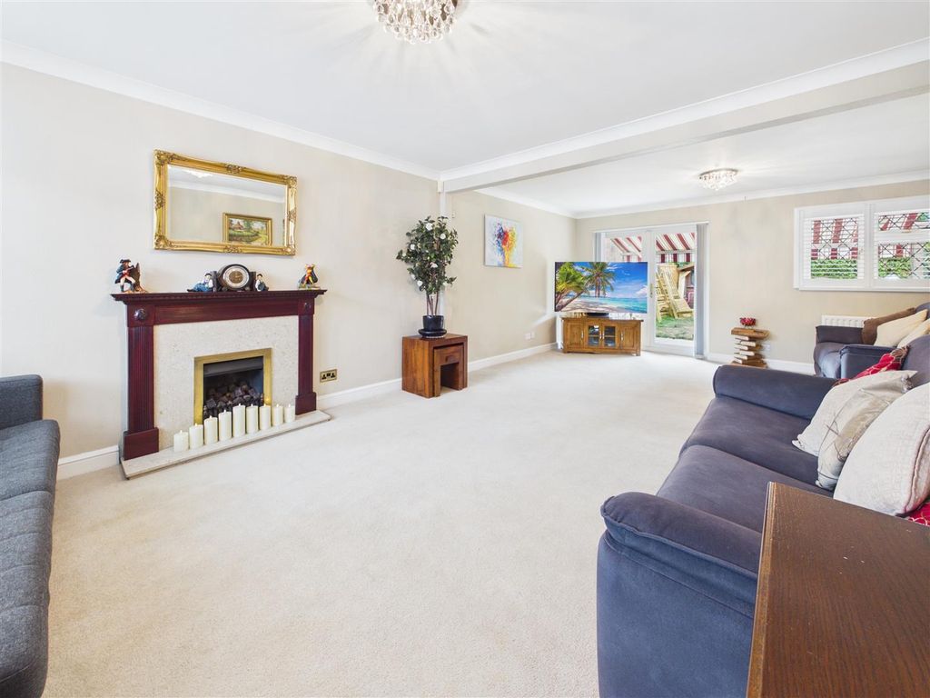 Property photo 3 of 21