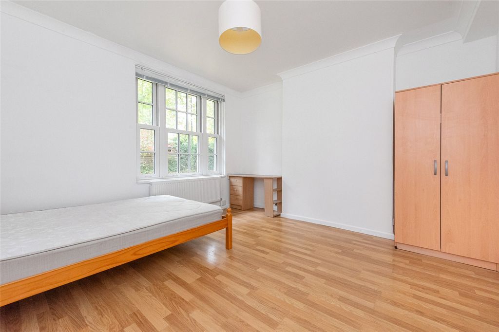 Property photo 3 of 8 Picture No. 38