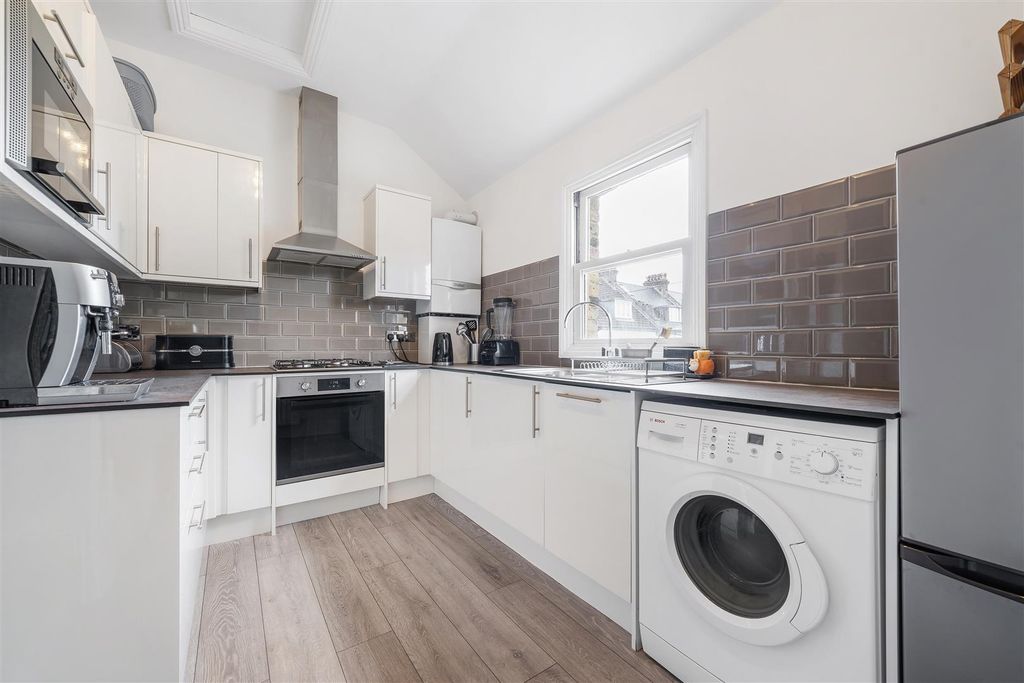 Property photo 1 of 10 Nelson House-2.Jpg