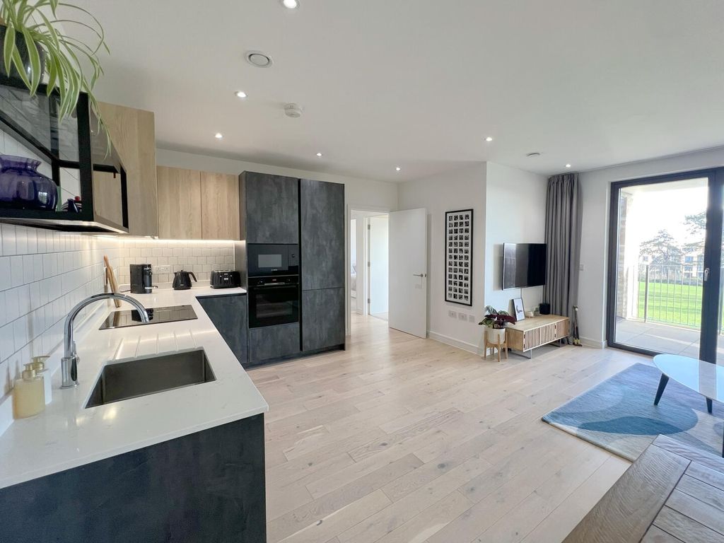 Property photo 2 of 23 Kitchen