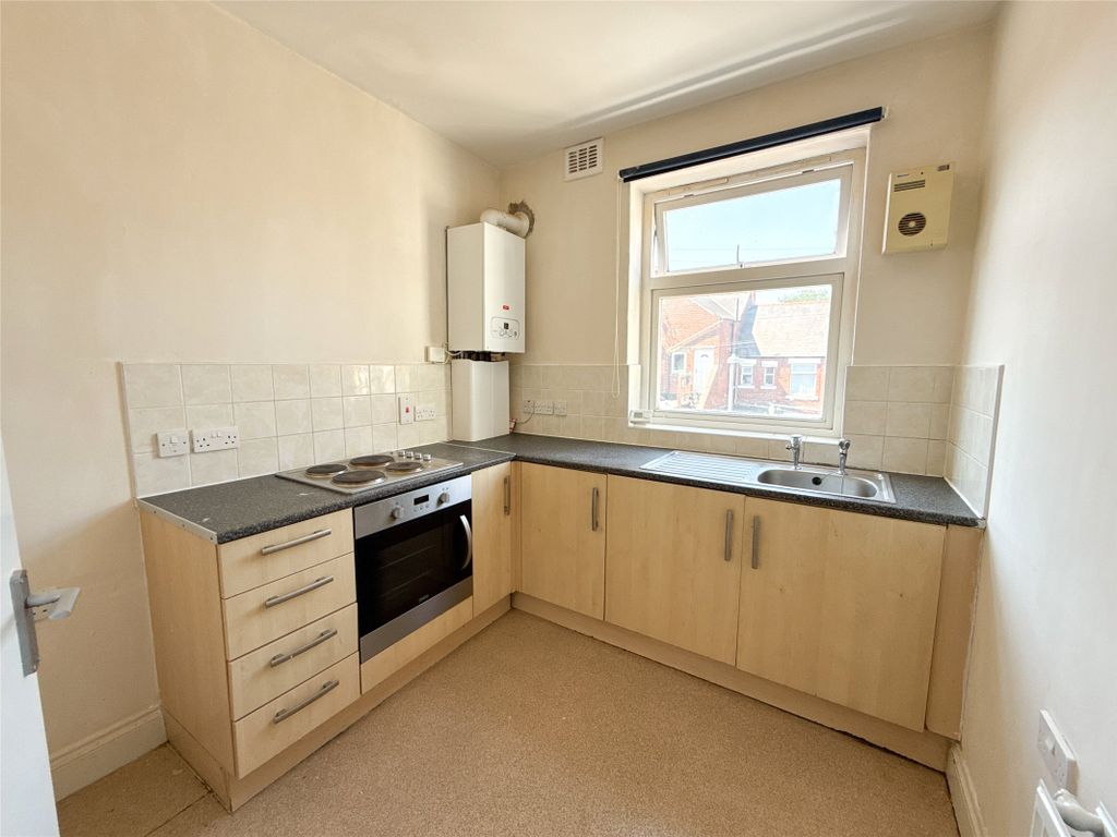 Property photo 2 of 17 Kitchen