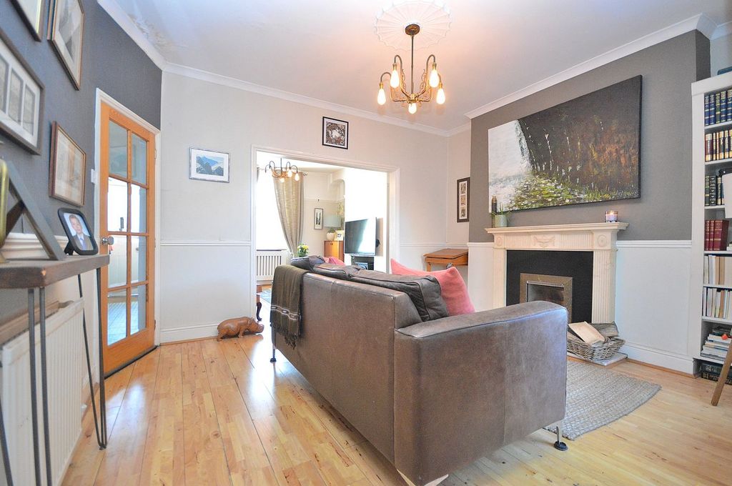 Property photo 3 of 24
