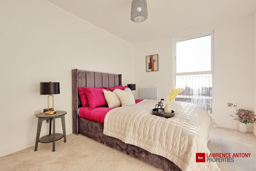 Property photo 1 of 35