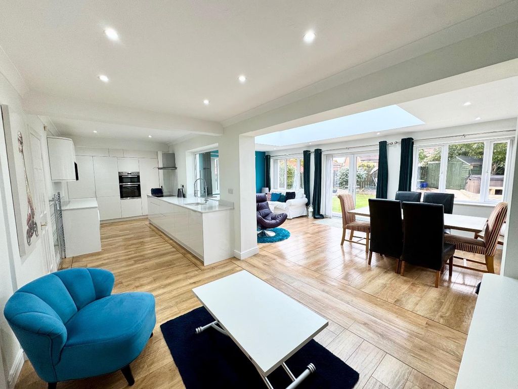 Property photo 3 of 18 Reception Room