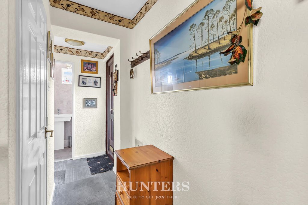 Property photo 2 of 20 Hallway