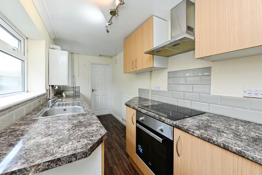 Property photo 2 of 15