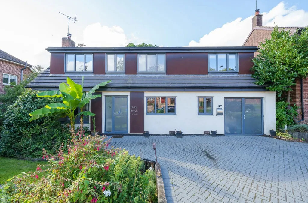 House in Southampton, Bassett - View 3