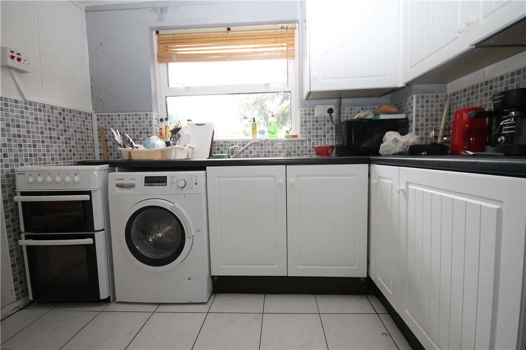 Property photo 2 of 5 Kitchen