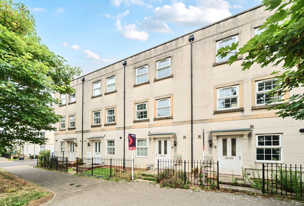 Property photo 2 of 18 1334821-2-68908B7...