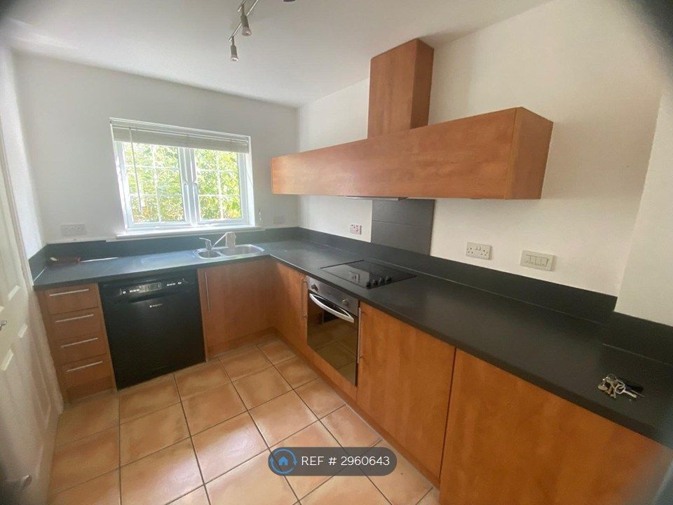 Property photo 2 of 13 Kitchen