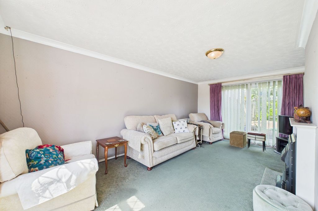 Property photo 3 of 13