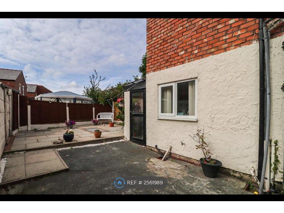 Property photo 3 of 9