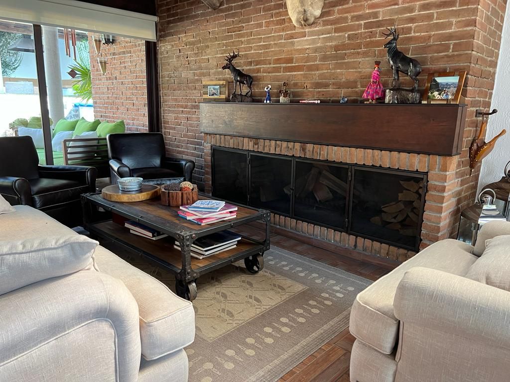 Property photo 3 of 25