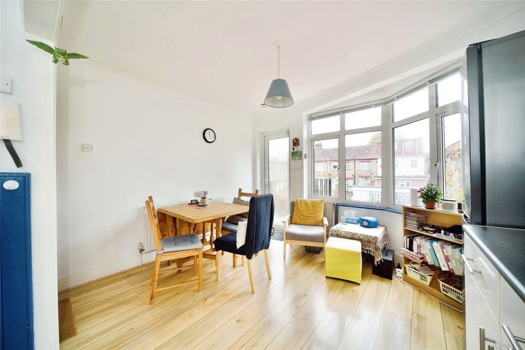 Property photo 2 of 14 Photography