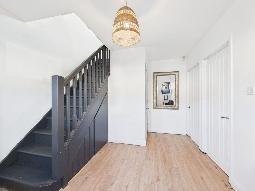 Property photo 3 of 24