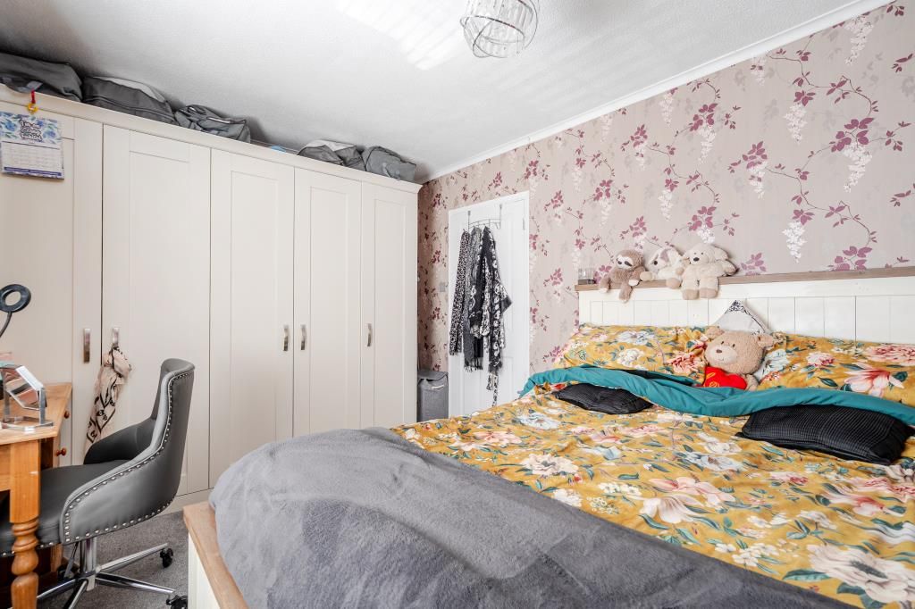 Property photo 3 of 22 Bedroom