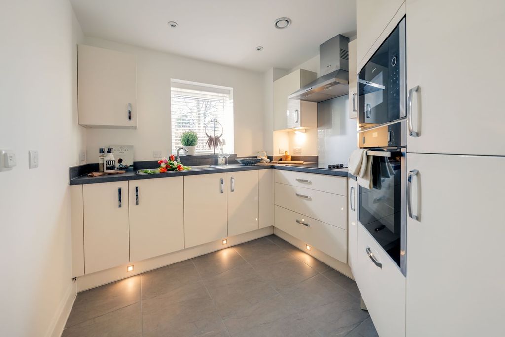 Property photo 2 of 14 Show Home Kitchen