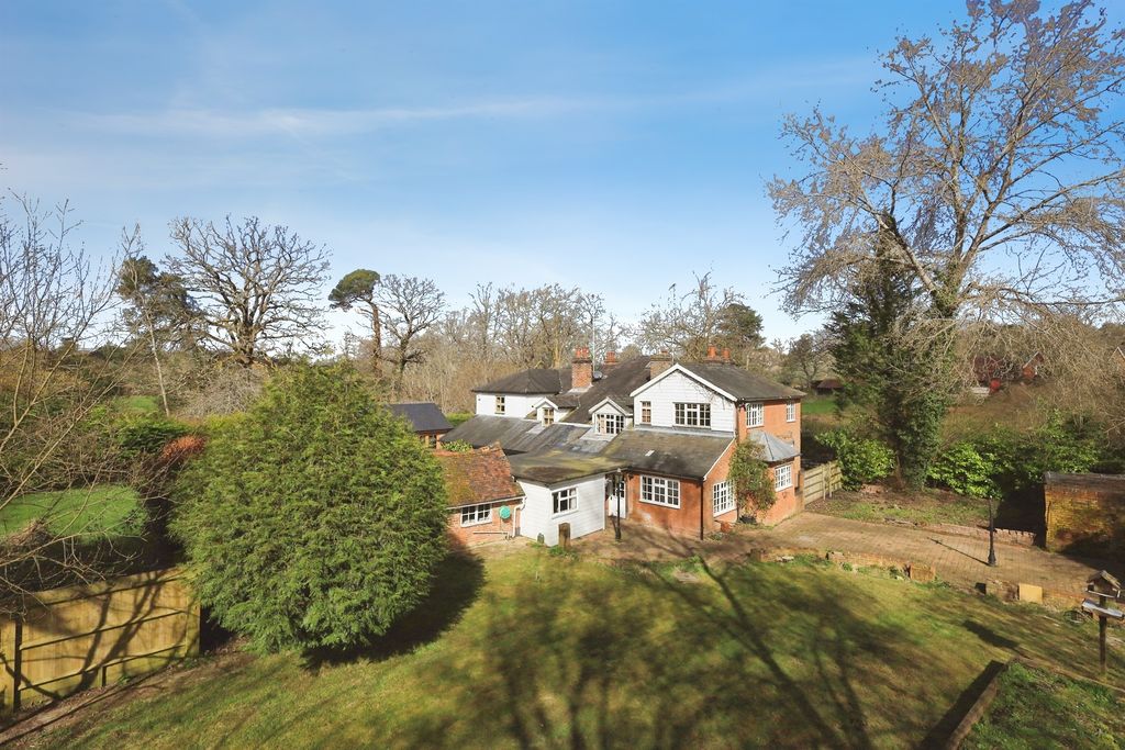 Property photo 1 of 24