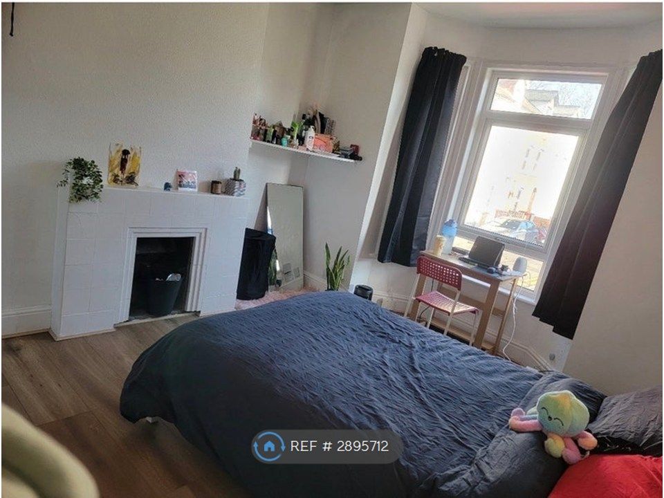 Property photo 1 of 3