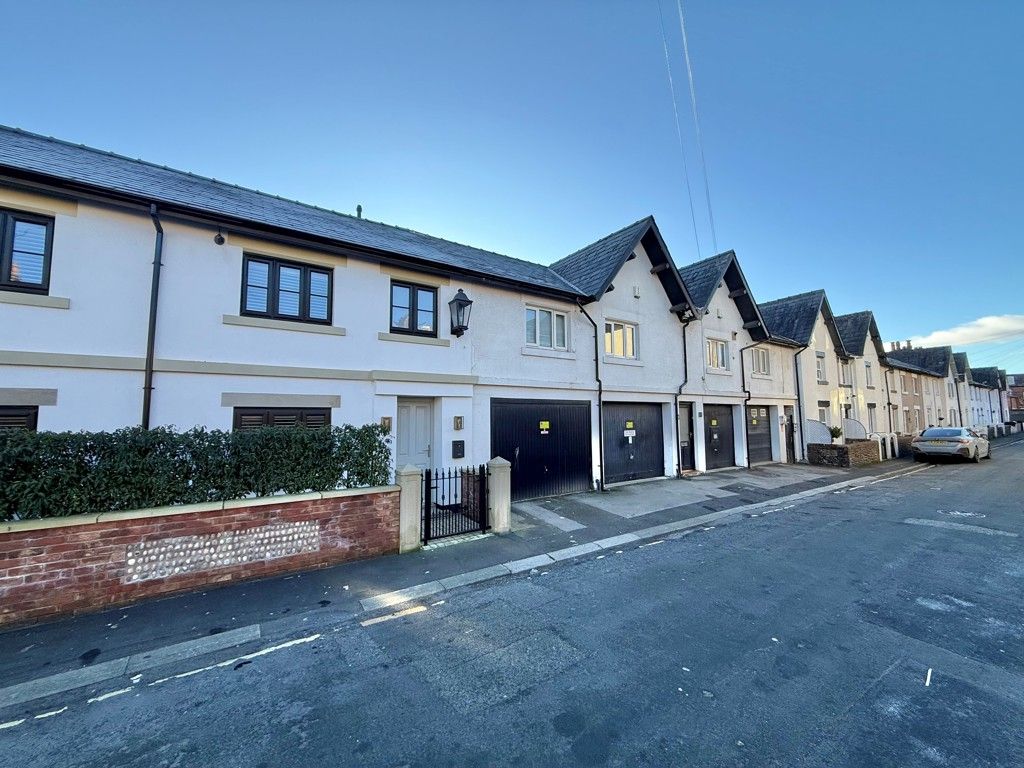 Property photo 3 of 4 Photo 3