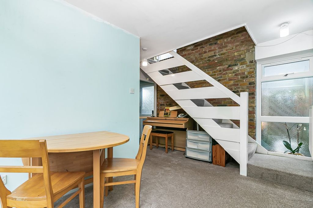 Additional image 6 of 3 bed detached house for saleBell Acre, Letchworth Garden City SG6