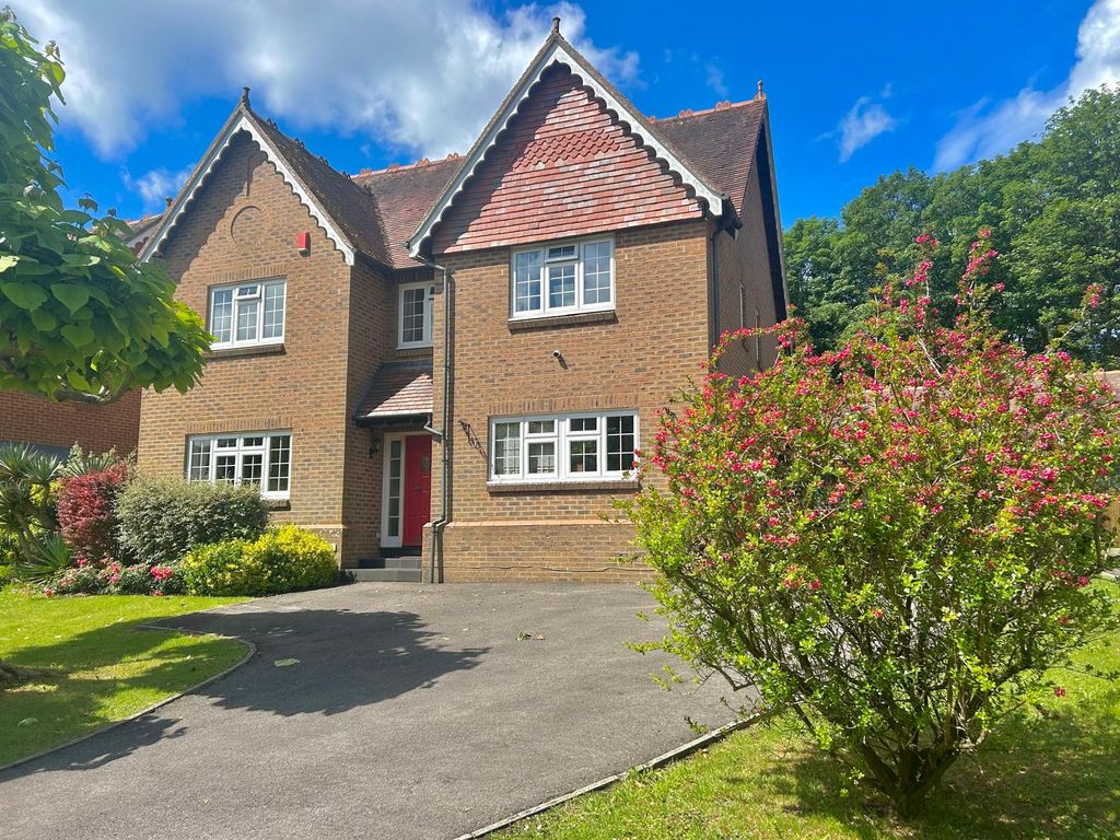Property photo 1 of 25