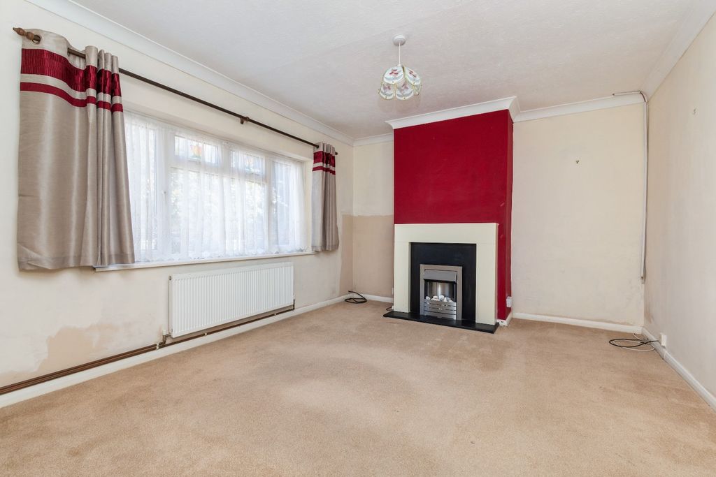 Property photo 3 of 15 5273585