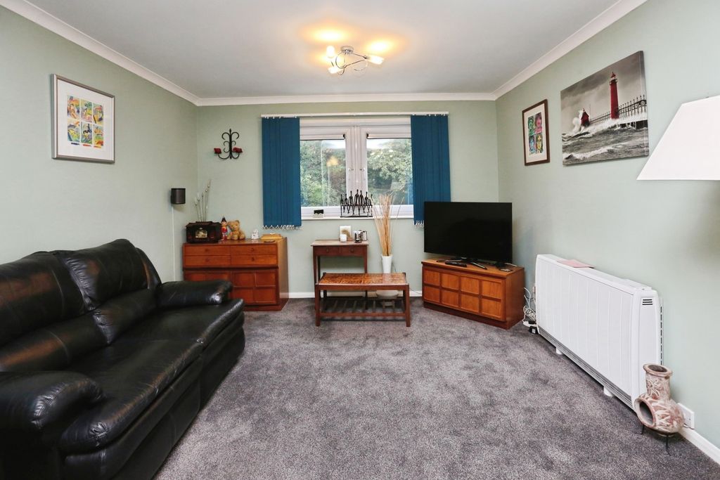 Property photo 3 of 10 Photo