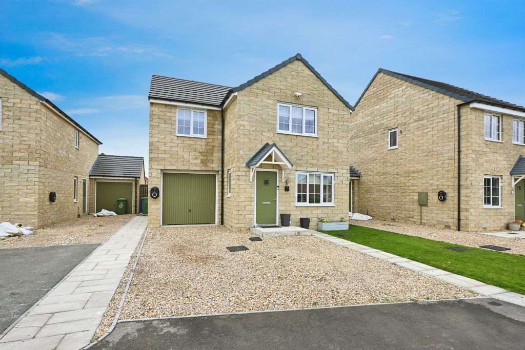 Property photo 1 of 17