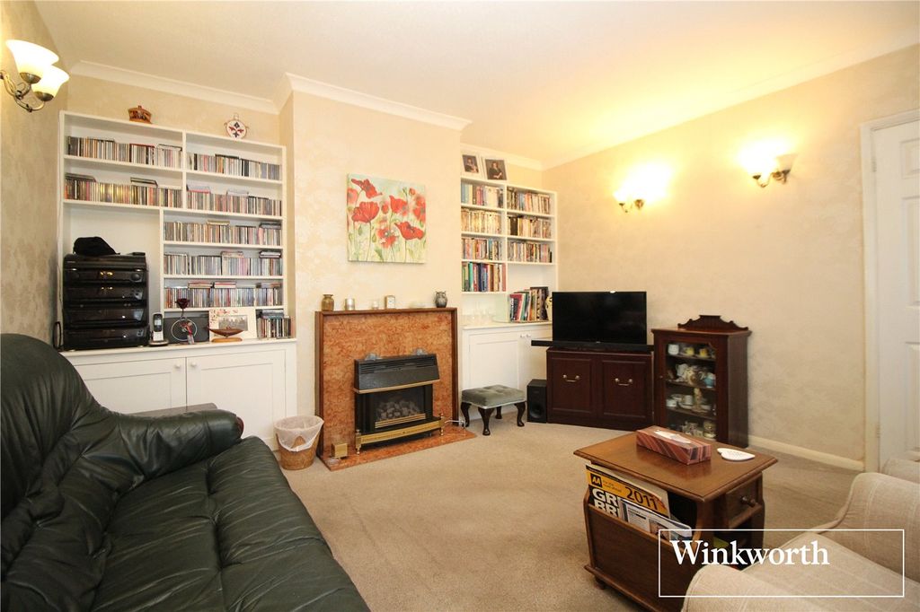 Property photo 2 of 18 Picture No. 14