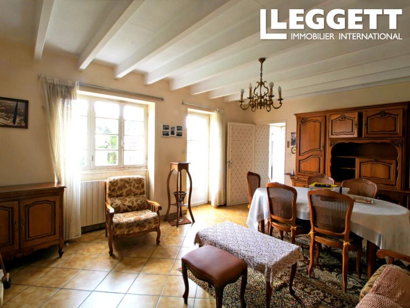 Property photo 3 of 10