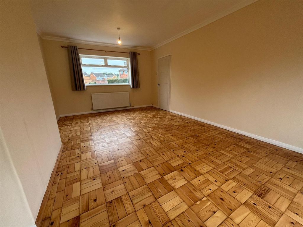 Property photo 3 of 29 1 Maesgwynne (22).Jpeg