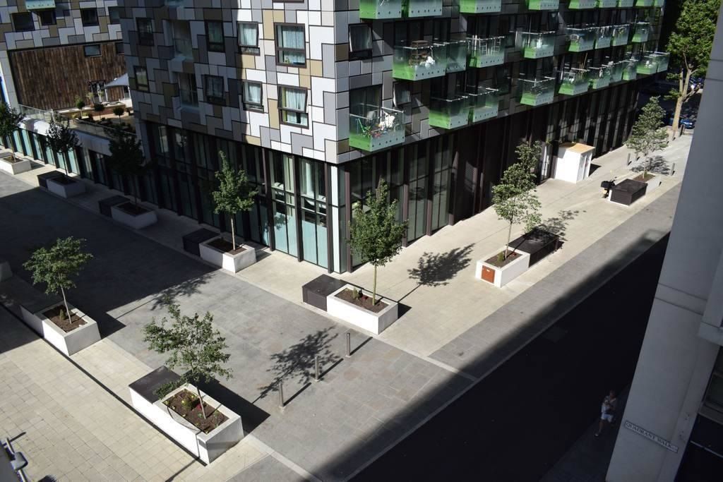 Property photo 2 of 3